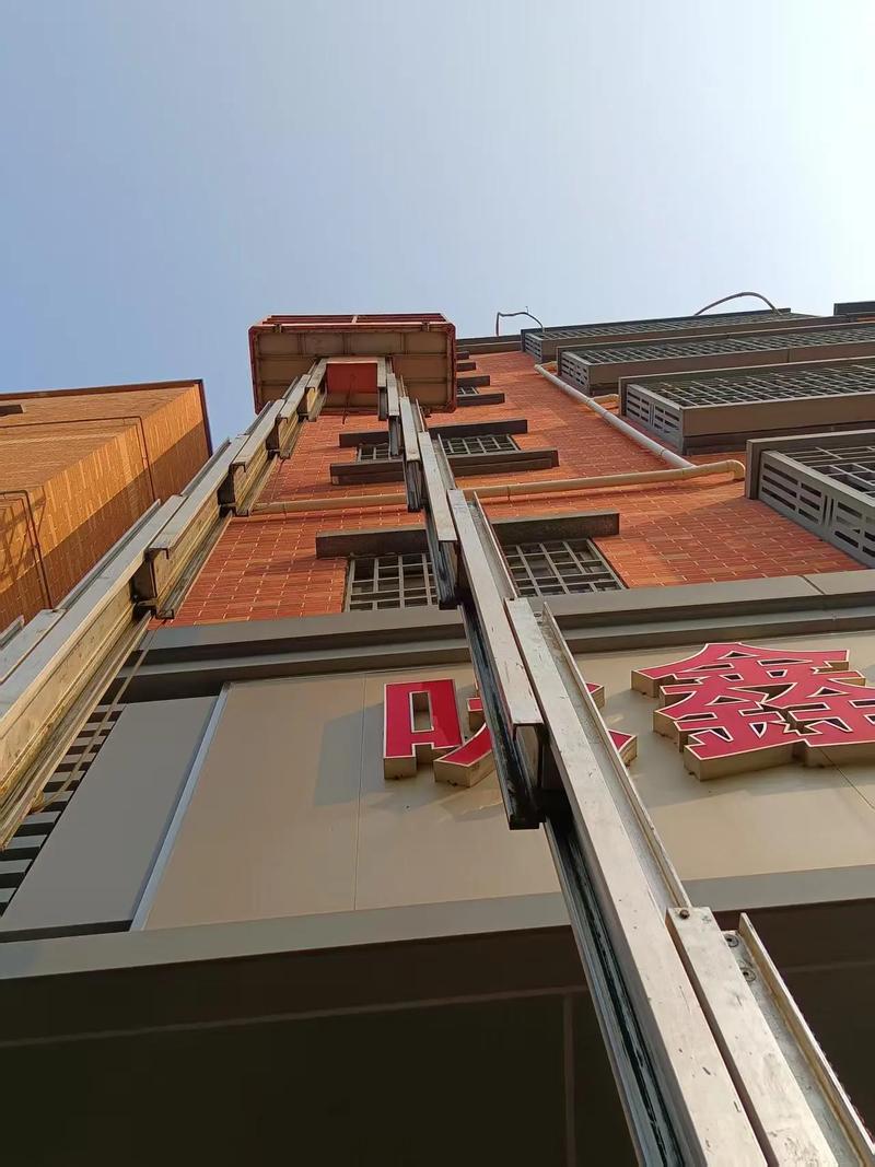 维修.铝合金升降机